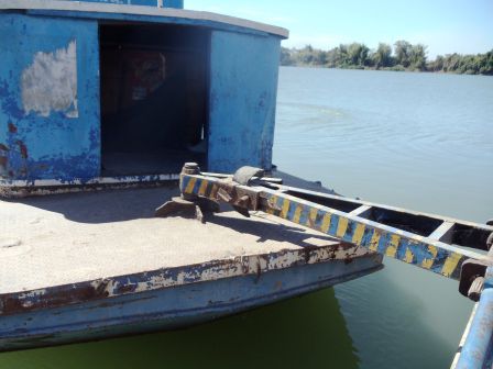 Dies ist das Zug- oder Stossboot. Wie immer man das nennt