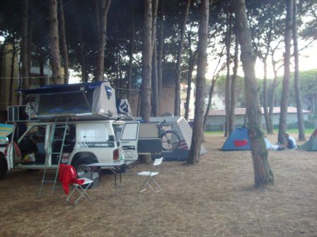Campingplatz bei Durres (Albanien) hinter dem Hotel