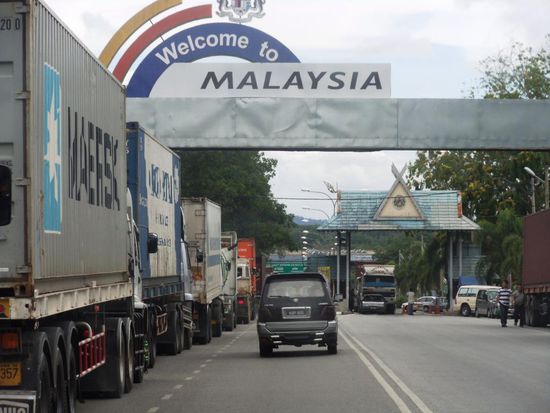 Die Thailandgrenze problemlos überquert und...