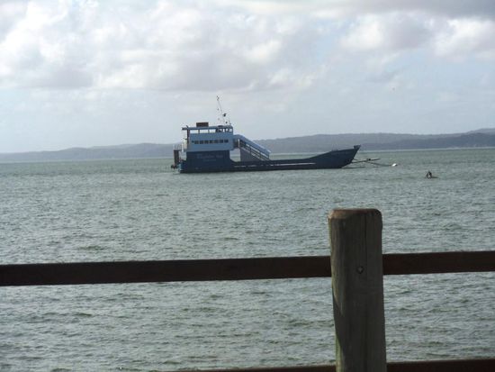 Unsere Fähre nach Fraser Island wartet schon auf uns. Abfahrt ist um 12.30 Uhr.