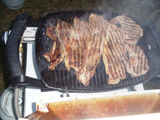 Mmhhmmh, nach sooo viel Käse vom Vorabend haben wir uns für die grossen Aussie Steaks entschieden