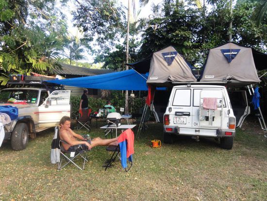 Ankunft auf dem Campingplatz in Cairns. Von hier hatten wir mit dem Bus nur 7 Minuten ins Zentrum. Wir stellten unser Lager auf und dann gings ab in die Stadt..