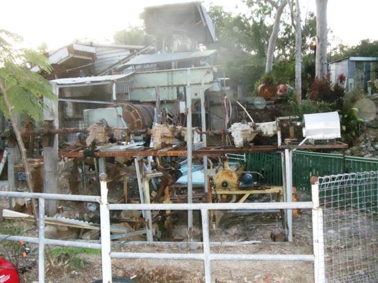 ...und bestaunten die Werke und Maschinen von Charly