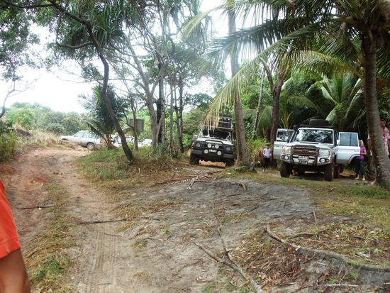 Dann haben wirs am nächsten Morgen nach knapp zwei Stunden Fahrt geschafft! Wir sind am Tip, dem nördlichsten Punkt von Australien, juhee...