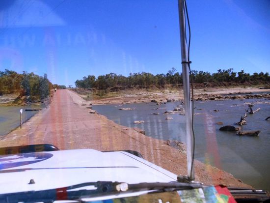 Die ersten beiden Tage mussten wir noch nicht durchs Wasser fahren.
