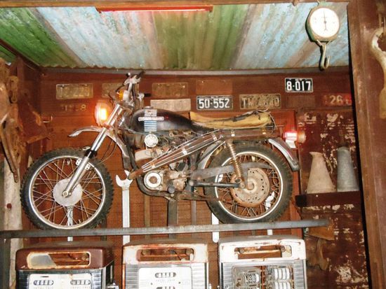 Hier noch den link für die website. Ihr hättet uns sogar über diese Website ein Bier bezahlen können,,,
http://www.bossaloon.com.au/