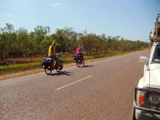 Tschühüss, und bis in Darwin
