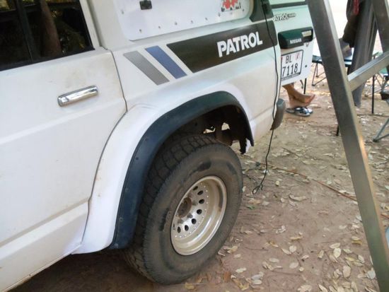 Ich habe alles gereinigt und Urs hat geschliffen, gespachtelt und gesprayt.