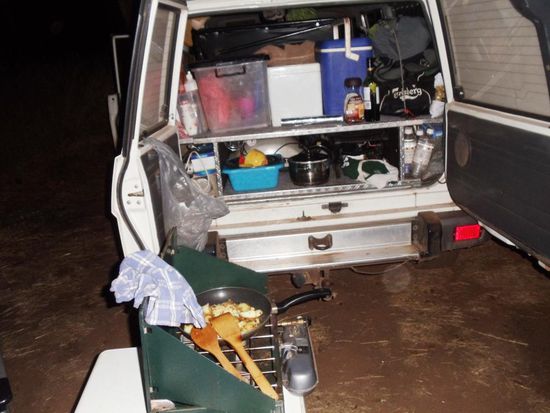 Mein Nachtessen und meine Küche.