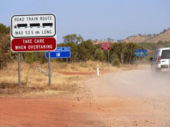 Noch ein paar Hinweisschilder...