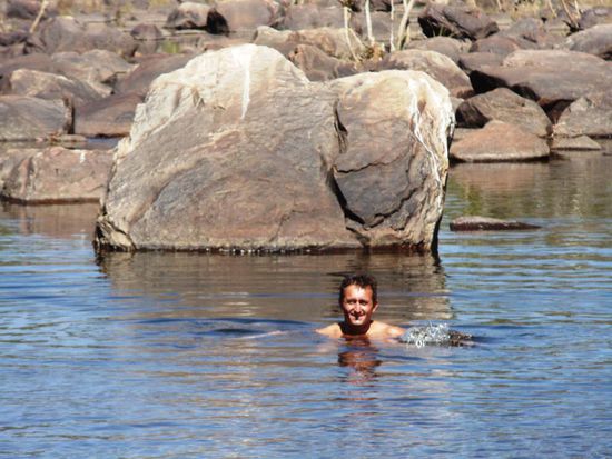 Rein in den Pool und den Schweiss und Staub mal so richtig auswaschen
