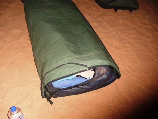 Um elf Uhr gingen wir müde und zufrieden schlafen. Gute Nacht Claudia