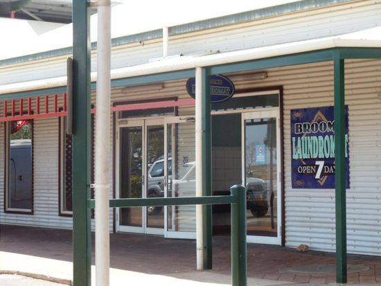 Den Sonntag verbringe ich zum Teil hier in der Wäscherei.