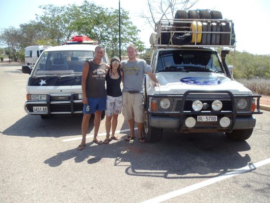 Abschied in Broome von Jacky und dem anderen (kleinen) Nissan, bye, bye..
