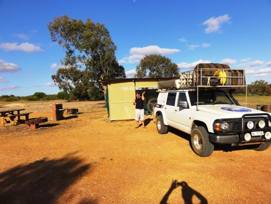 Hier durften wir für fünf Dollar die Nacht in diesem einzigartigen Land verbringen.