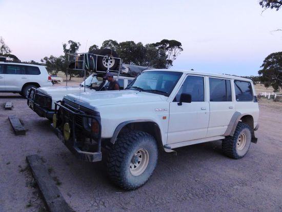 Unterwegs in Willurra trafen wir noch den grossen Bruder von unserem Nissan Patrol