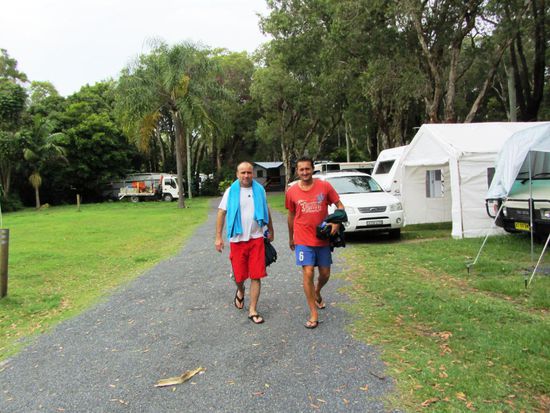 Frisch geduscht und kein Regen. Unsere Badeferien können beginnen