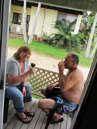 ..mit einem Glässchen Wein.