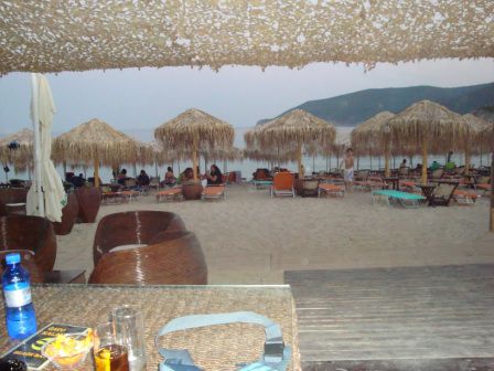 Campingstrand auf Kalamitsi