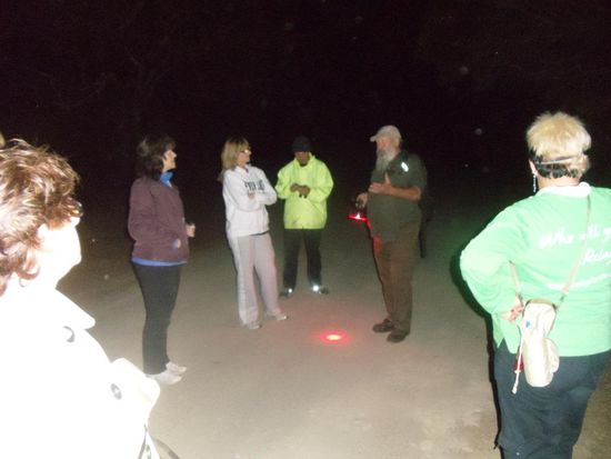 ..und John erzählt und erklärt uns vieles und alles über die hier lebenden Tiere