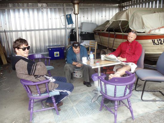 Samstags bei Ross mit Paul und Richard. Ich musste für heute Lisa's Haus wegen den Hochzeitsvorbereitungen verlassen