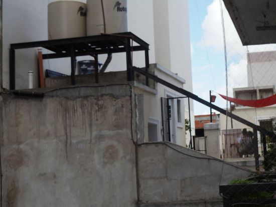 ..okay und hier im Hinterhof findet viiieeeeel Leben statt