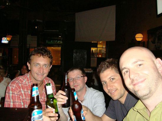 Ankunftsbierchen mit Christoph, Marc und Ronny