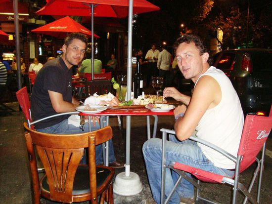 Unser letzter Abend in Palermo. Mitternachtsplättli,,,yammi