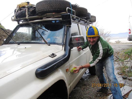 Immer feste schrubben. Weiss leider nicht, wie man dieses (falsche) Datum von Cristians Fotos kriegt