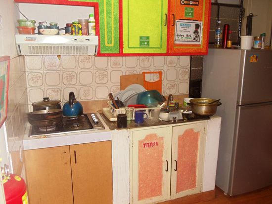 Und hier die Hostelküche. Sieht hier auf dem Foto ja gar nicht so schlimm aus, wie ich das im Bericht geschrieben habe