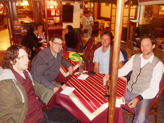 Die Schweizer Jassrunde von links; Martin, Walti, moi und Valentino