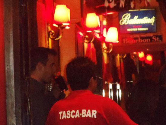 In der Tasca-Bar gabs immer noch den Schlummertrunk.