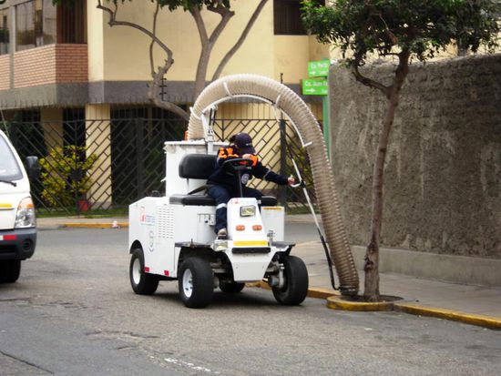 Reinigung der Calle Porta in Miraflores