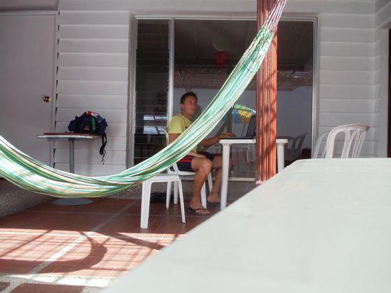 Tschühüss und ich schwing mich dann mal nach der Büroarbeit in die Hängematte.