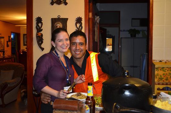Mauricio mit seiner Freundin. Auch sie hat uns etwas Essen gekocht,mmhhhmmhh