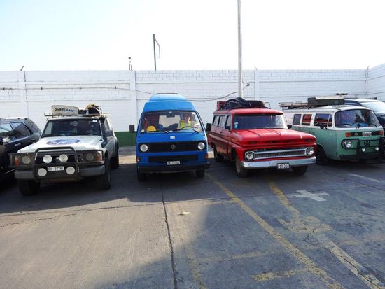 Nach zwei Tagen standen unsere Autos zum Glück immer noch unversehrt am gleichen Ort. Sonja hat wieder einmal Recht gehabt; Nichts ist passiert und alles ist in Ordnung