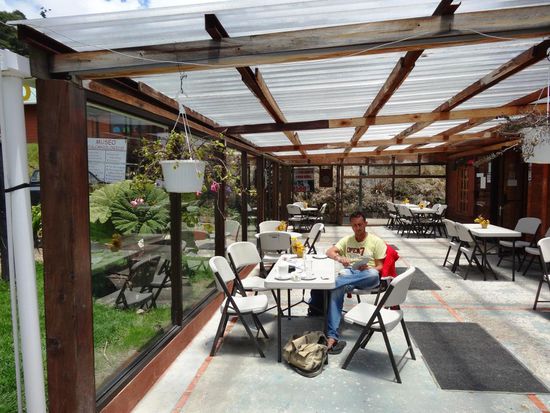 Nachmittagsrast bei Kaffee und Jass