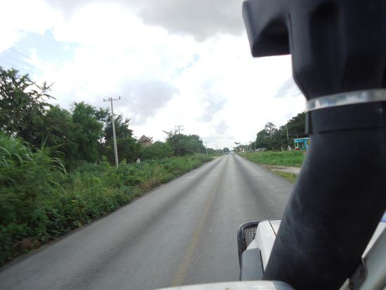 Hier gehts der ungemein langen, geraden Strasse dem Golf von Mexiko entlang