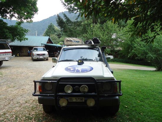 Ankunft in Somes Bar bei Rob. Hab's den Mechaniker versprochen, dass die MyNissan Mütze ins Web kommt. And here it is..!