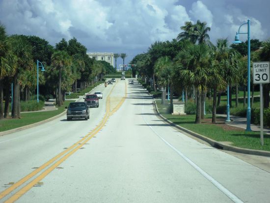 Weg von der Autobahn und ab auf die..