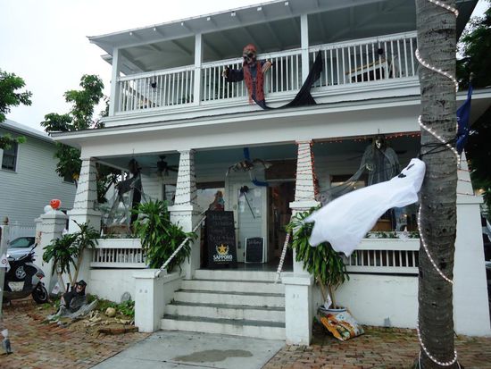 Lustiges Haus und Restaurant.