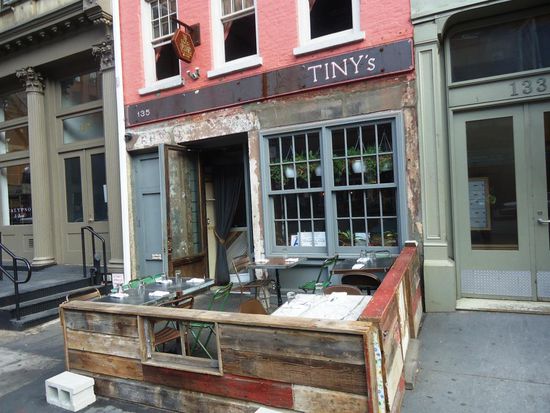 Einer der vielen kultigen Restaurants in Manhattan