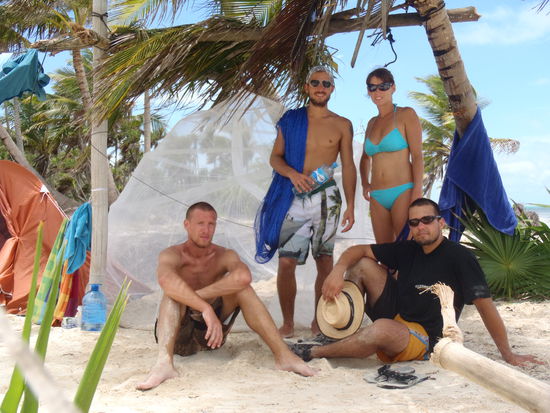 unser schoener strand wo wir sehr viel liebe in den ganzen aufbau reingesteckt haben.war ja ein kleines paradies!