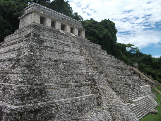 tempel der maya, dort wurden die rituale gemacht. 
den durfte man leider nicht besteigen!