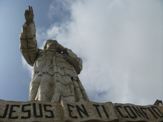 "jesus in dich vertraue ich"!!
sehr beeindruckend und maechtig, beschuetzt er die ganze stadt san juan del sur und umgebung.