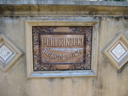 Das ' Tor zum Rinjani' unsere Bungalowanlage...