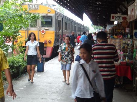 Der Zug ist zurueck in Bangkok