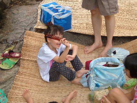 Das macht richtig Spass. Den Kindern gefaellt es, den Erwachsenen selbstverstaendlich auch. Und den Bierproduzenten ebenfalls!