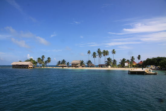 Porvenir. Hier gabs die Einreisestempel fuer Panama...