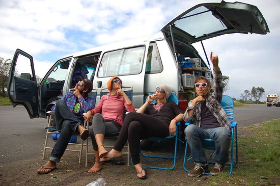 Chillout mit Sven und Elli. Hoff ihr rockt Adelaide und eure Muehle haelt durch... Gruesse uebrigens noch von der aelteren Dame aus Tasmanien... das Haus steht noch immer leer...